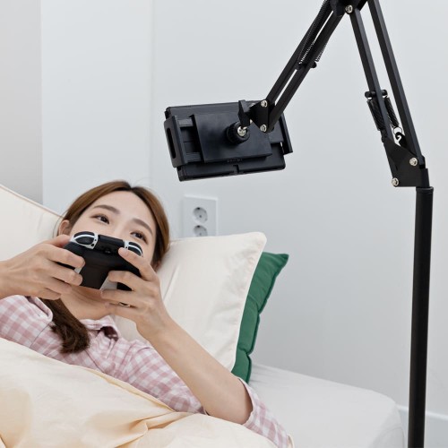 아이몰 각도조절 침대 거치대, 누워서 영상 볼 때 높이·길이 조절까지